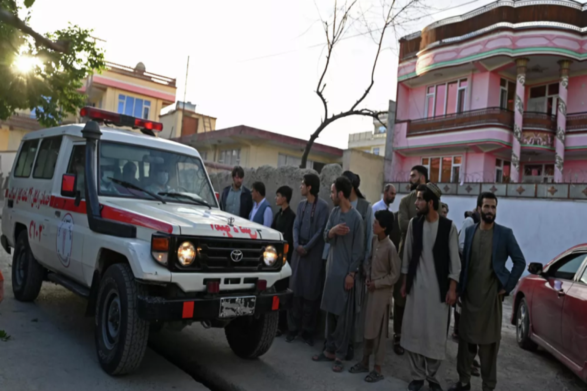 В мечети в Кабуле произошел мощный взрыв: более 20 погибших-ВИДЕО 