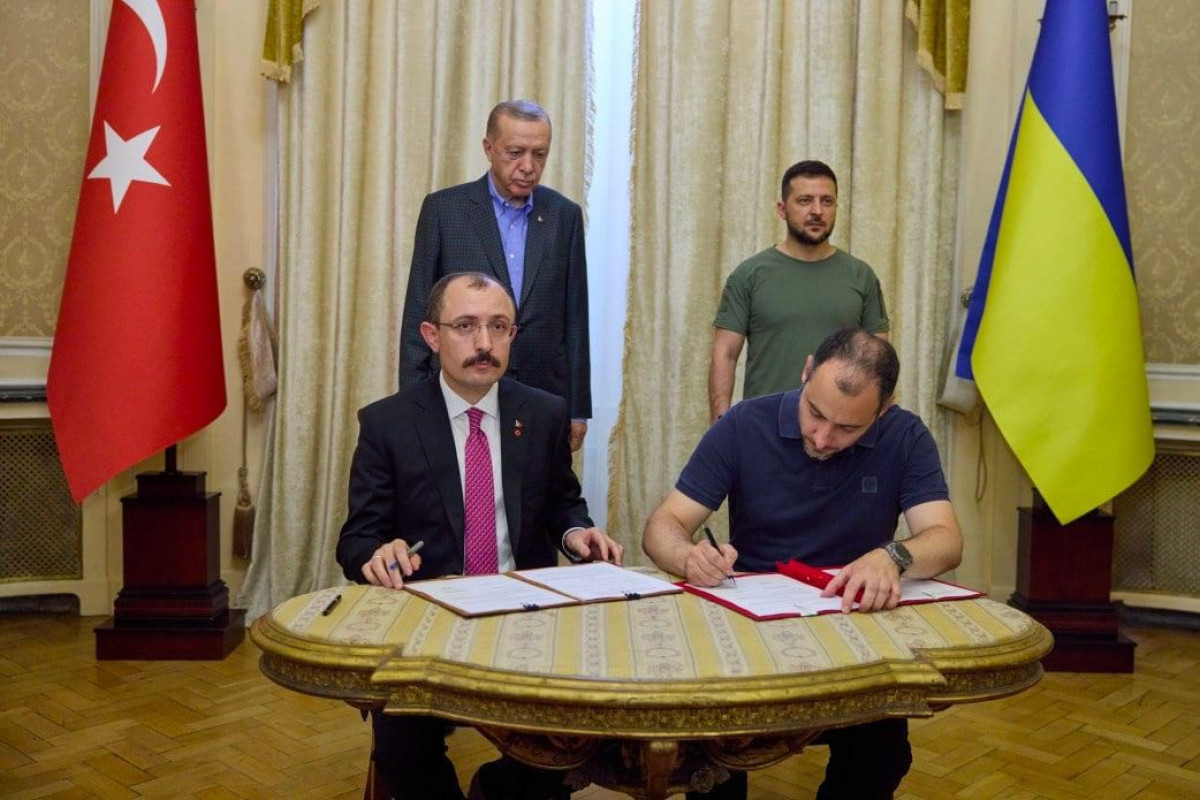 Между Турцией и Украиной подписан меморандум о восстановлении разрушенной в результате войны инфраструктуры