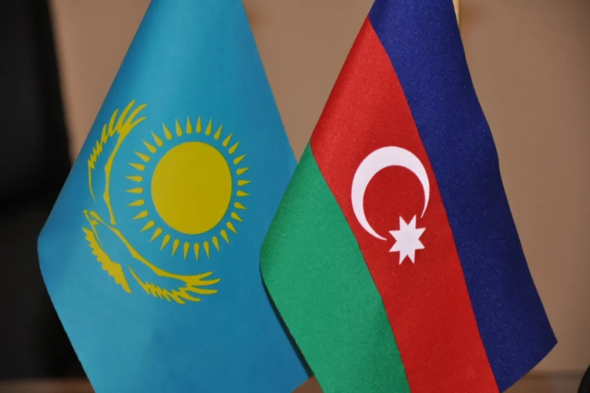 Институт стратегических исследований: Азербайджан – естественный союзник для Казахстана