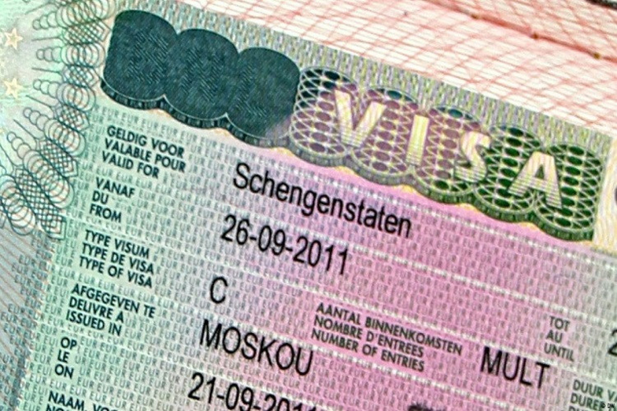 Главы МИД ЕС обсудят вопрос выдачи виз россиянам