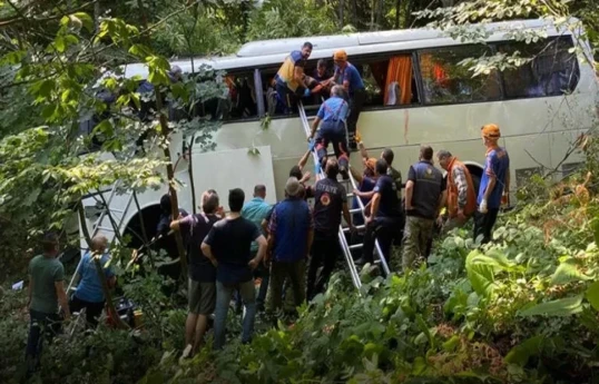 В Турции разбился туристический автобус, погибли 5 человек, пострадали 35-ОБНОВЛЕНО 