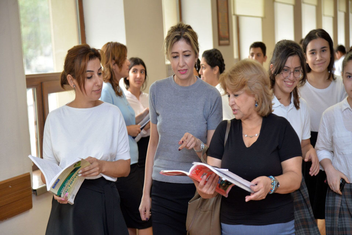 Институт образования Азербайджана о распределении учебной нагрузки педагогов и новых учебниках