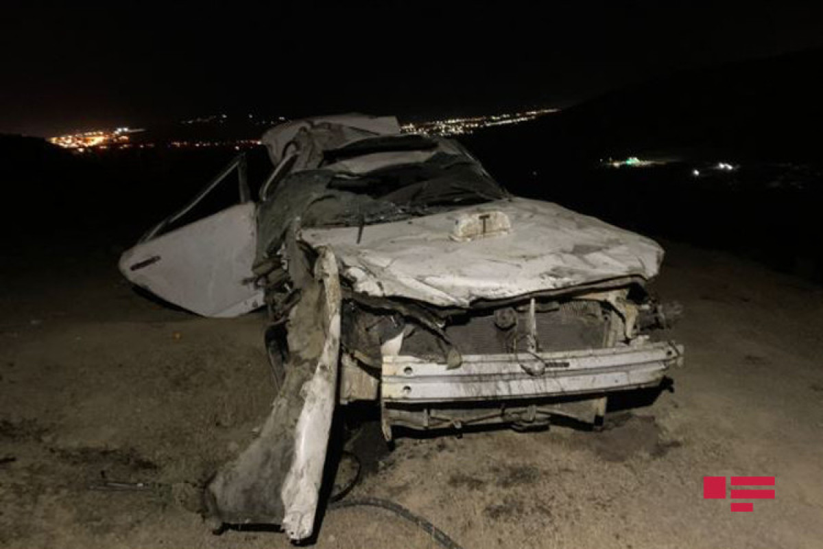 В Баку автомобиль упал в овраг, погиб водитель -ФОТО -ОБНОВЛЕНО 