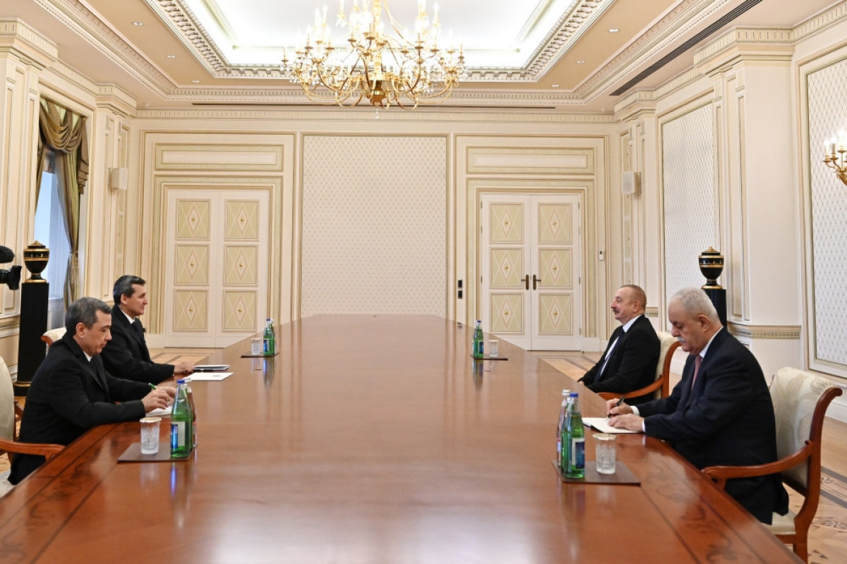Ильхам Алиев принял главу МИД Туркменистана