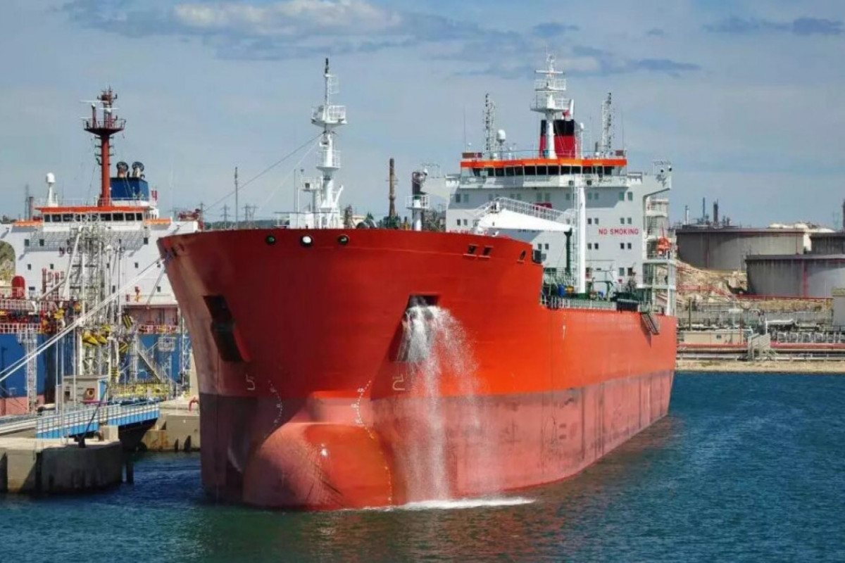 В проливах Турции застряли около десяти танкеров с казахстанской нефтью