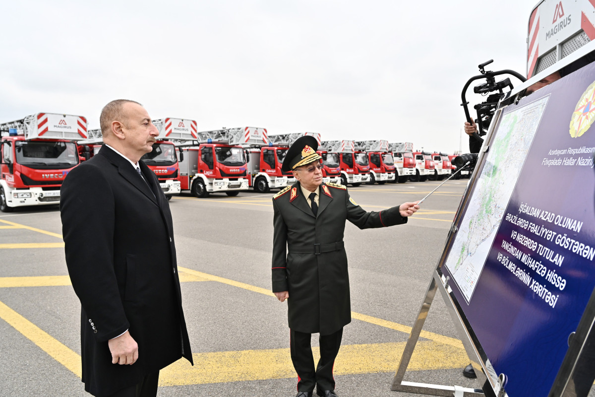 Президенту Азербайджана представили новую технику спецназначения и автомобили скорой помощи -ФОТО 