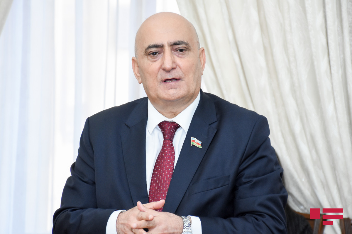 Депутат предложил глушить иранские радио и телеканалы на территории Азербайджана