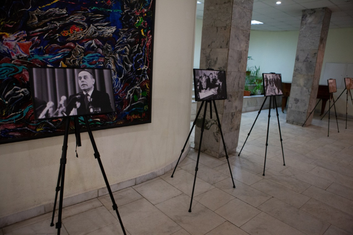 В Москве почтили память Гейдара Алиева-ФОТО 