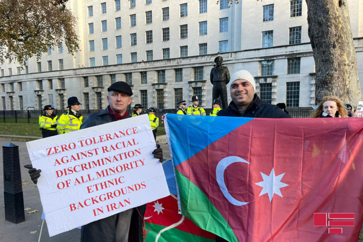 В Лондоне прошла акция в поддержку южных азербайджанцев-ВИДЕО 