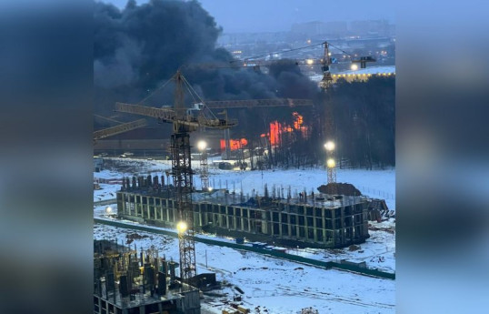 В Подмосковье горит ТЦ «Стройпарк»
-ВИДЕО 