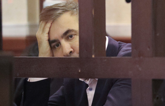 Саакашвили объявил голодовку