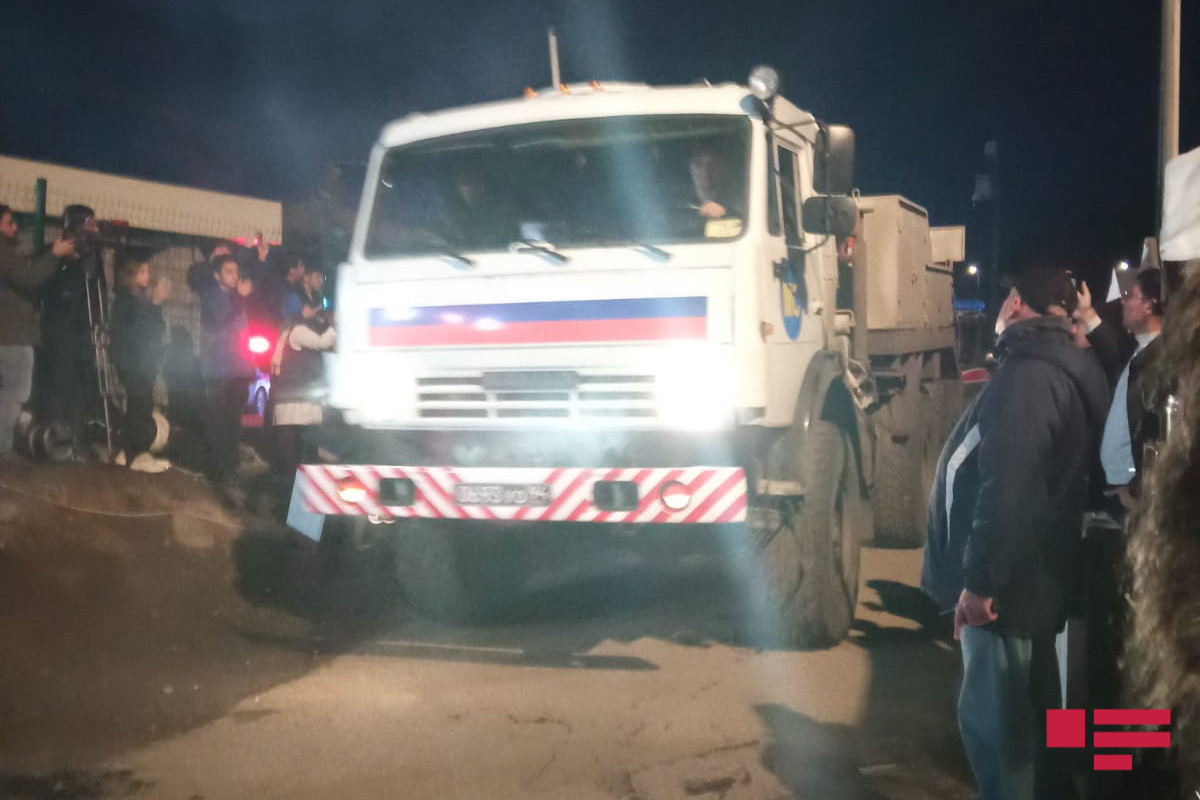 Через участок Лачинской дороги, где проходит акция, свободно проехал очередной гуманитарный караван -ФОТО 