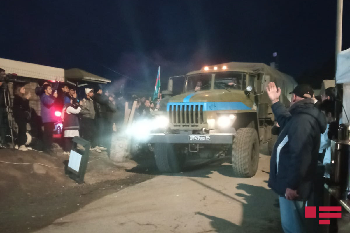 Через участок Лачинской дороги, где проходит акция, свободно проехал очередной гуманитарный караван -ФОТО 