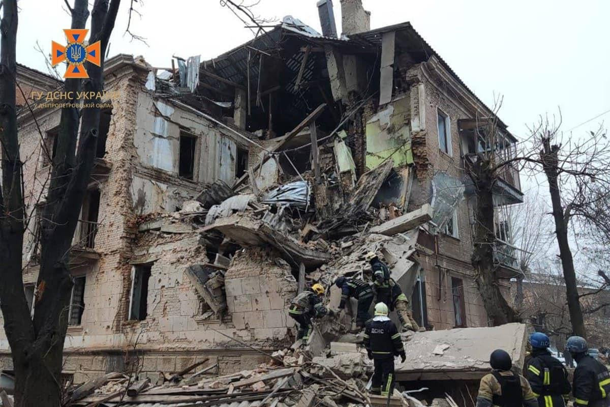 Жертвами ракетного удара по Кривому Рогу Украины стали четыре жителя