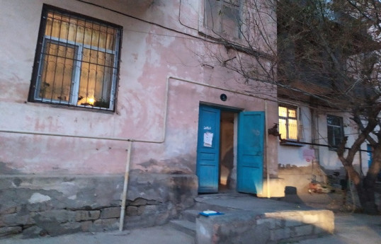 Жильцы аварийного здания в поселке Бакиханов молят о помощи: Дом не выстоит и одного года -ФОТО -ВИДЕО 
