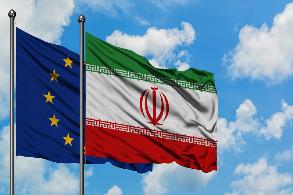МИД Ирана осудил вмешательство Франции в дела страны