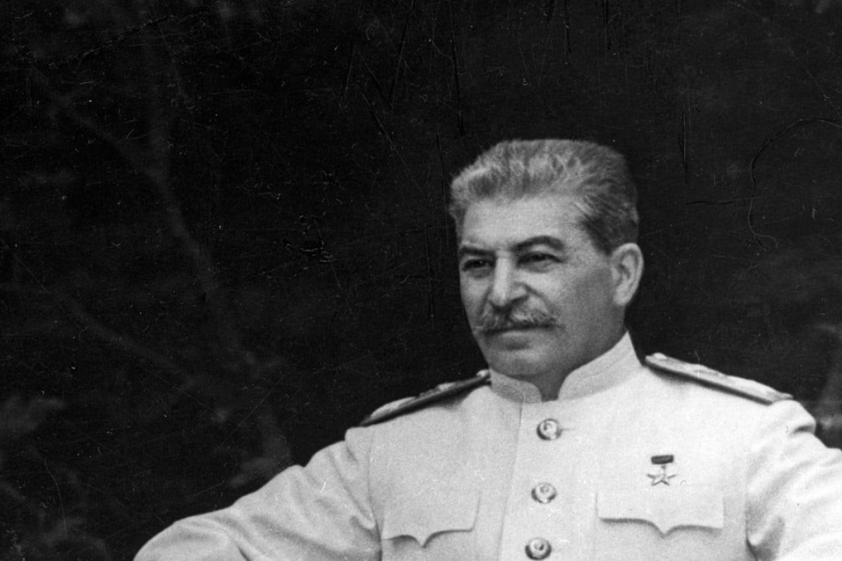 «Хватит называть его кровавым тираном» - правнук Сталина обратился к Путину-ФОТО 