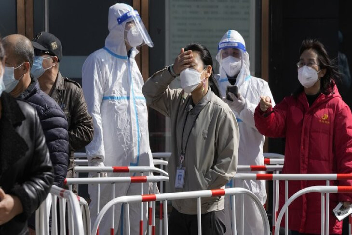 В Китае 37 млн заражений COVID за сутки - крупнейший всплеск коронавируса с начала пандемии