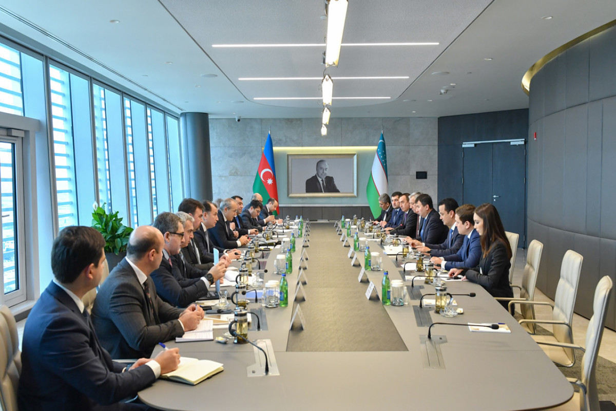 Подписан Меморандум о создании Азербайджано-Узбекского инвестиционного фонда