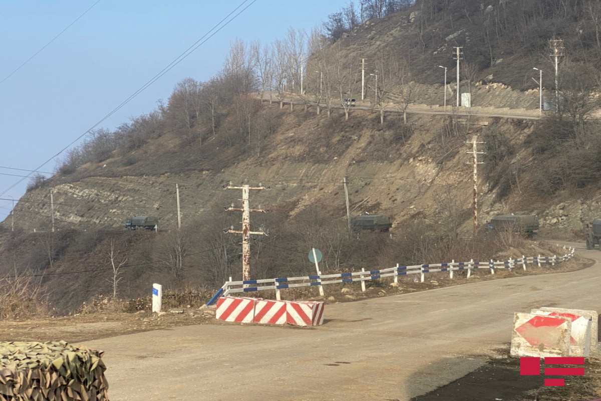 Еще 4 автомобиля РМК проехали из Лачина в Ханкенди-ФОТО 