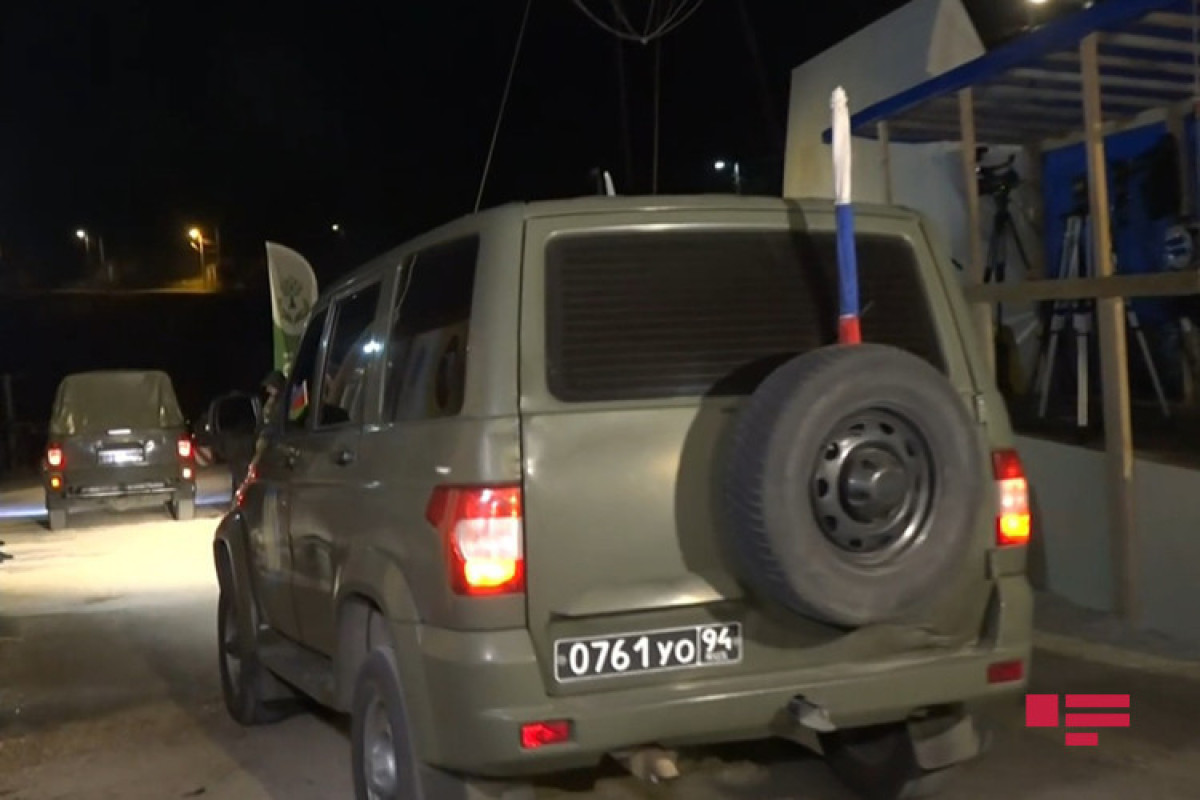 Автоколонна российских миротворцев беспрепятственно проехала по Лачинской дороге -ФОТО 