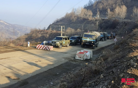 Автомобили РМК продолжают беспрепятственно проезжать через участок Лачинской дороги-ВИДЕО 