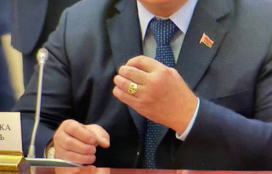 Лидерам стран СНГ подарили в честь Нового года символические перстни