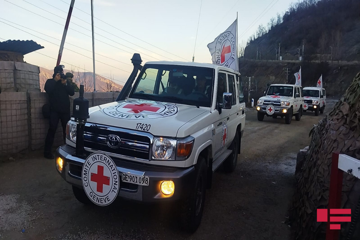 Участники акции по дороге в Лачин создали условия для доставки в Армению 3 тяжелобольных из Ханкенди   