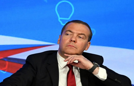 Дмитрий Медведев