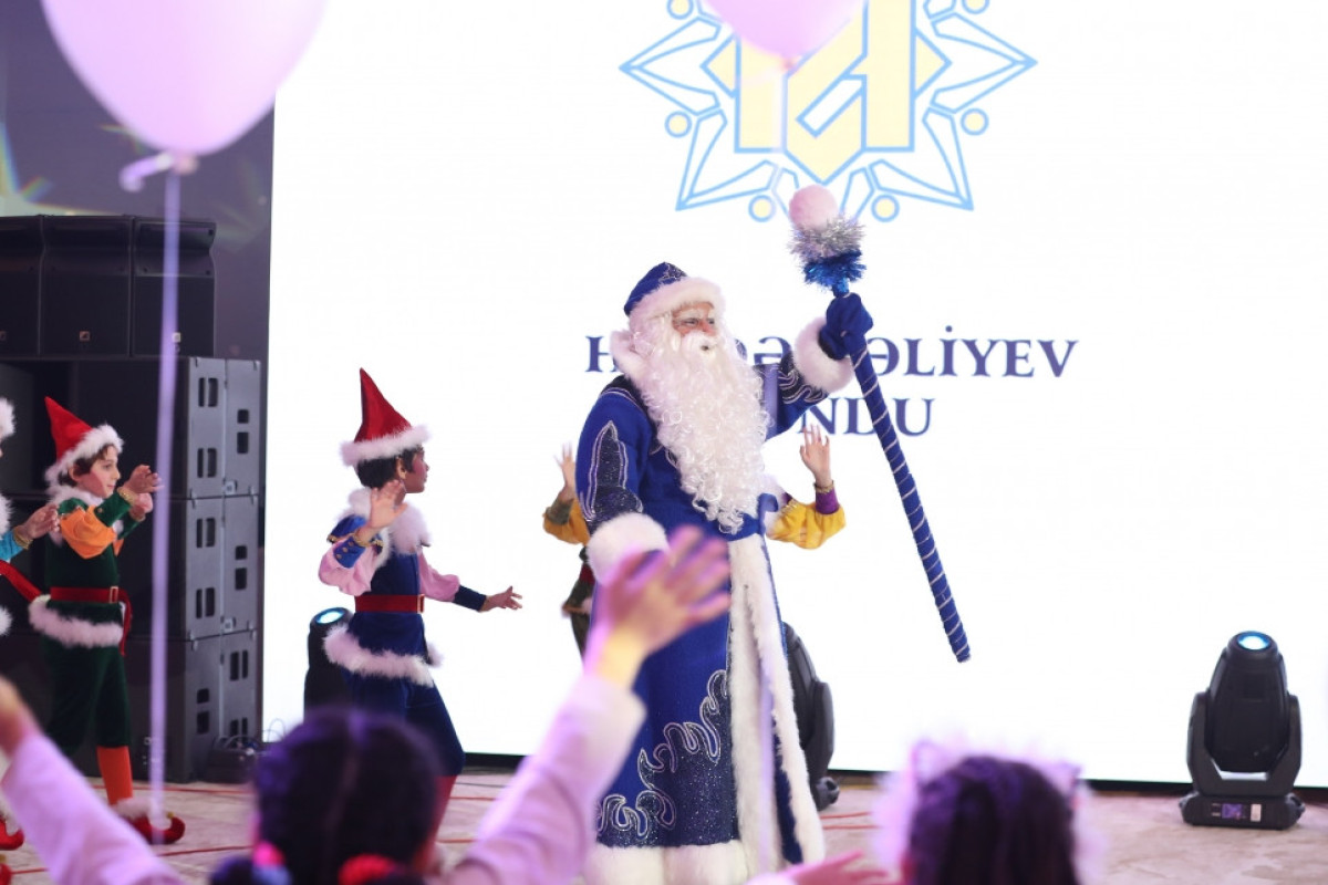 Фонд Гейдара Алиева организовал новогоднее празднество для детей-ФОТО 