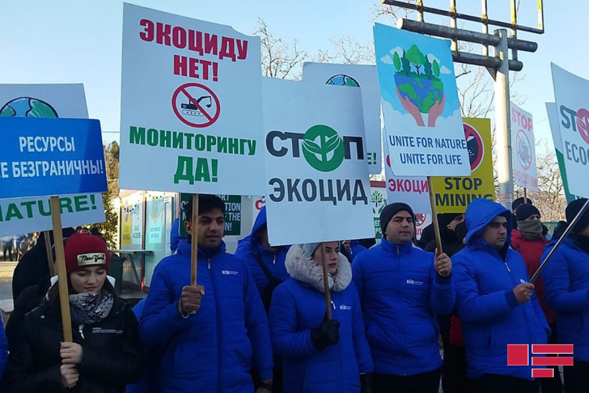 Экоактивисты продолжают акцию на дороге Лачин-Ханкенди в День солидарности азербайджанцев мира-ФОТО 