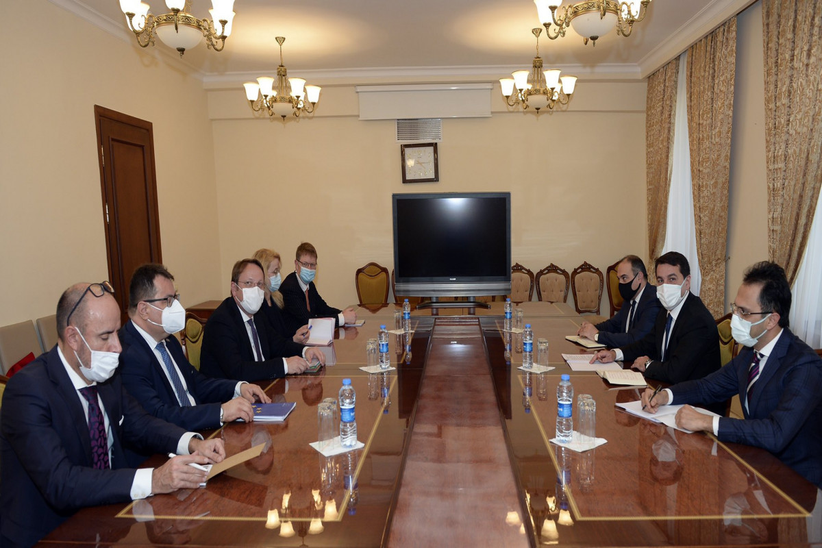 Хикмет Гаджиев встретился с комиссаром ЕС