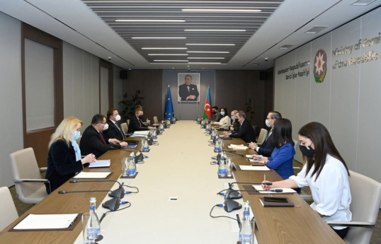 ЕС выделил Азербайджану 2 миллиарда евро