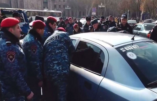 В Армении водители вновь протестуют против повышения цен на ОСАГО 