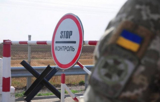 На въезде в Киев горит территория военной части-ВИДЕО 