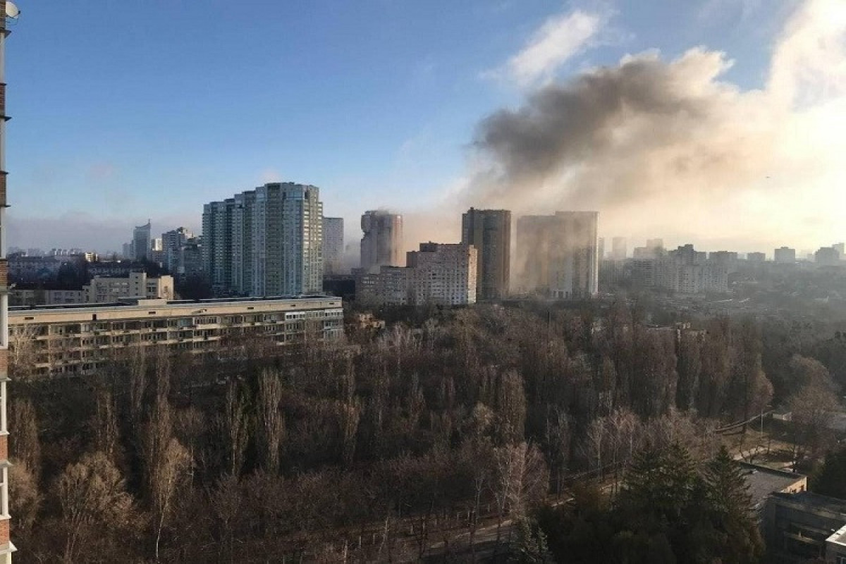 СМИ: Российские военные обстреляли жилой квартал в Киеве - ВИДЕО -ФОТО -ОБНОВЛЕНО 