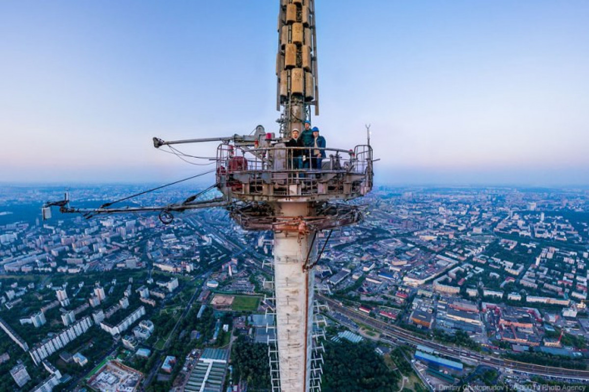 Останкинская телебашня метров. Останкинская телебашня 540 метров. Башня Останкино высота. Останкинская телебашня (Ostankino TV Tower). Останкинская телебашня шпиль.