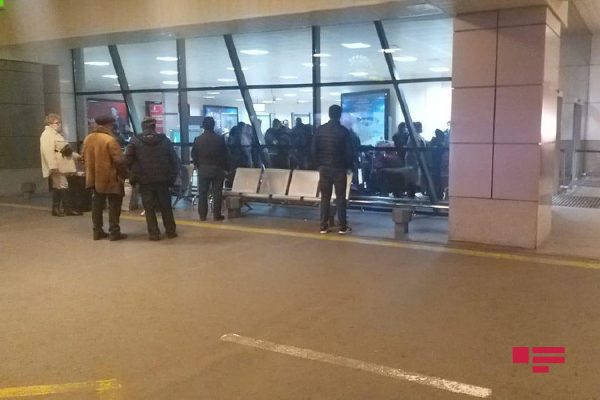 В Баку прибыла группа граждан Азербайджана с Украины -ФОТО 