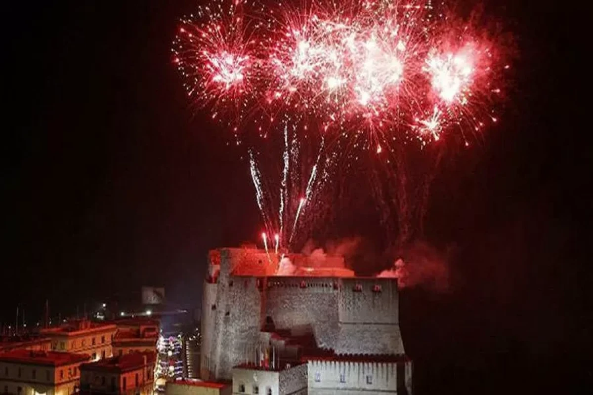 В Неаполе во время новогодних фейерверков ранено девять человек