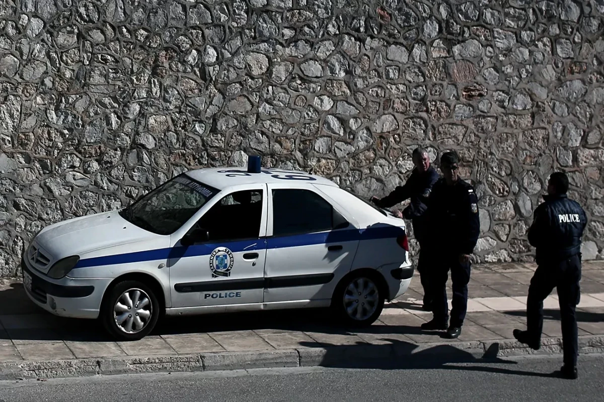 В Греции грузинского криминального авторитета застрелили на глазах у жены и ребенка