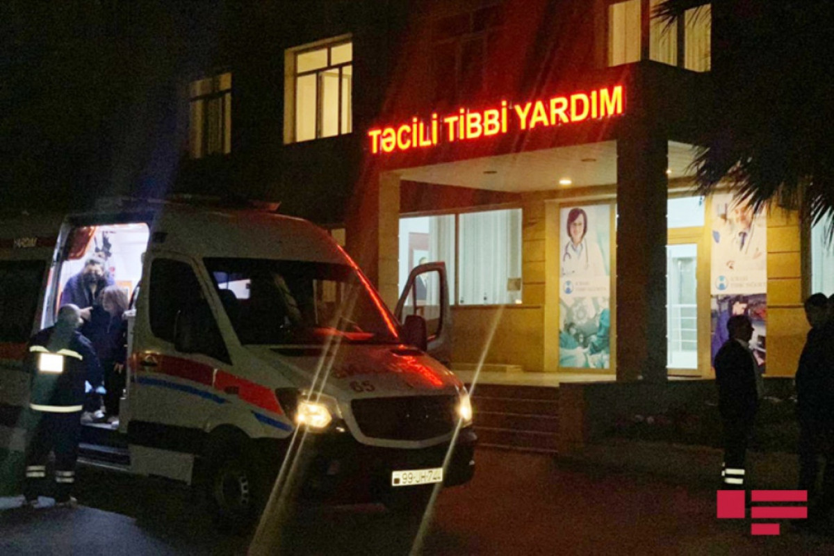 В Баку мужчина ранил ножом в голову знакомую