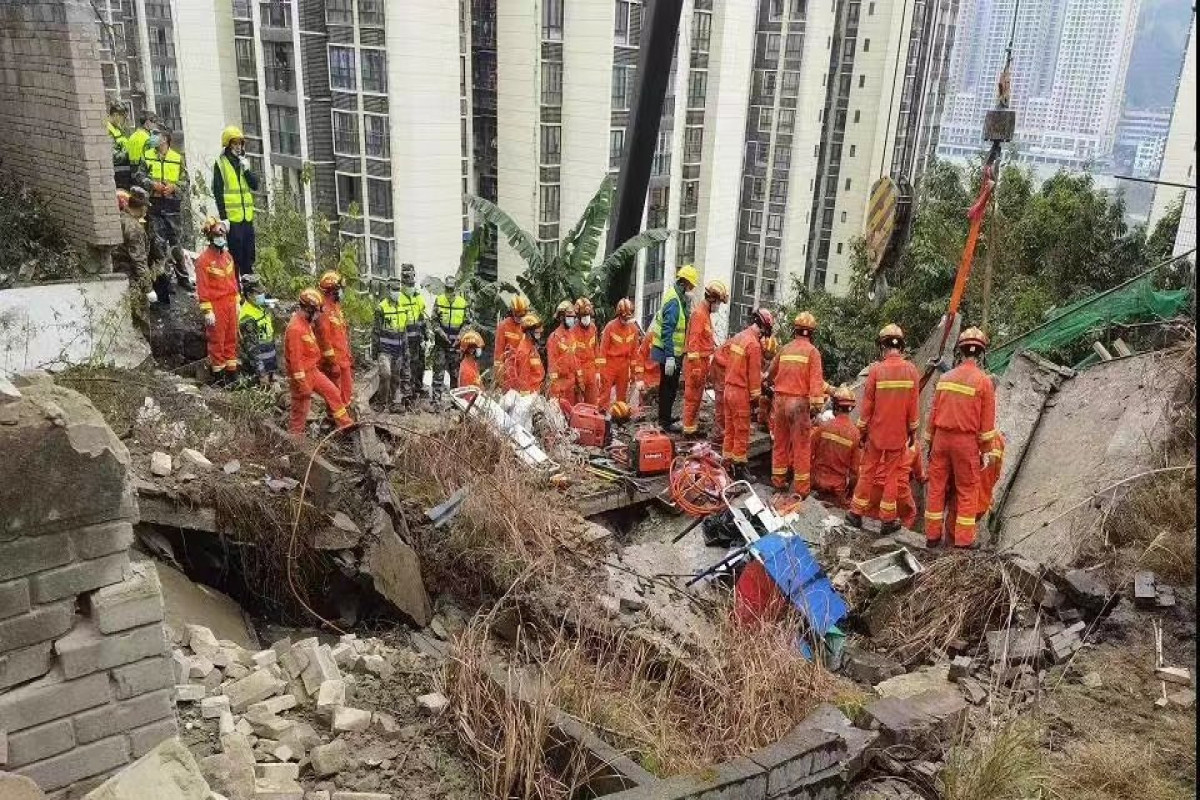 В Китае прогремел взрыв в здании: под завалами оказались 20 человек: