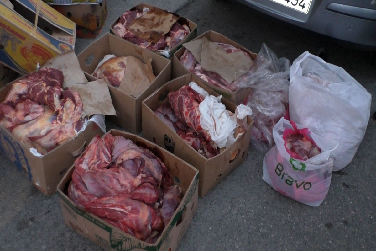 В Баку изъяли наркотики и мясо неизвестного происхождения