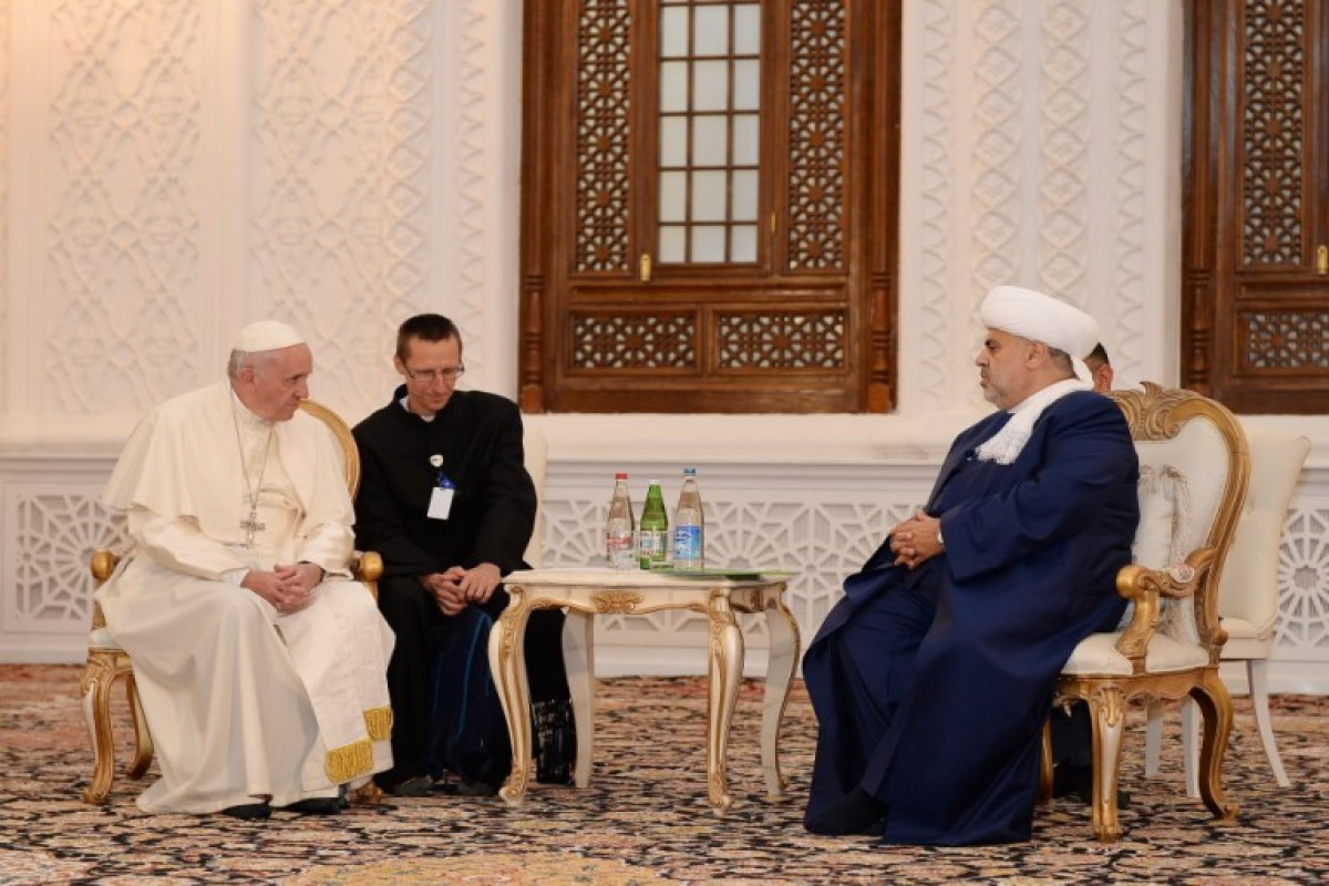 Шейх уль-ислам встретится с Папой Римским 