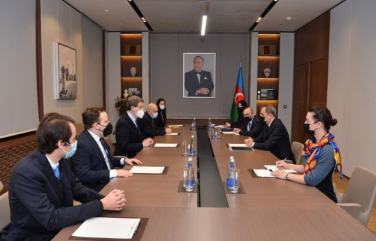 Джейхун Байрамов принял делегацию во главе с исполнительным директором Американского еврейского комитета Дэвидом Харрисом