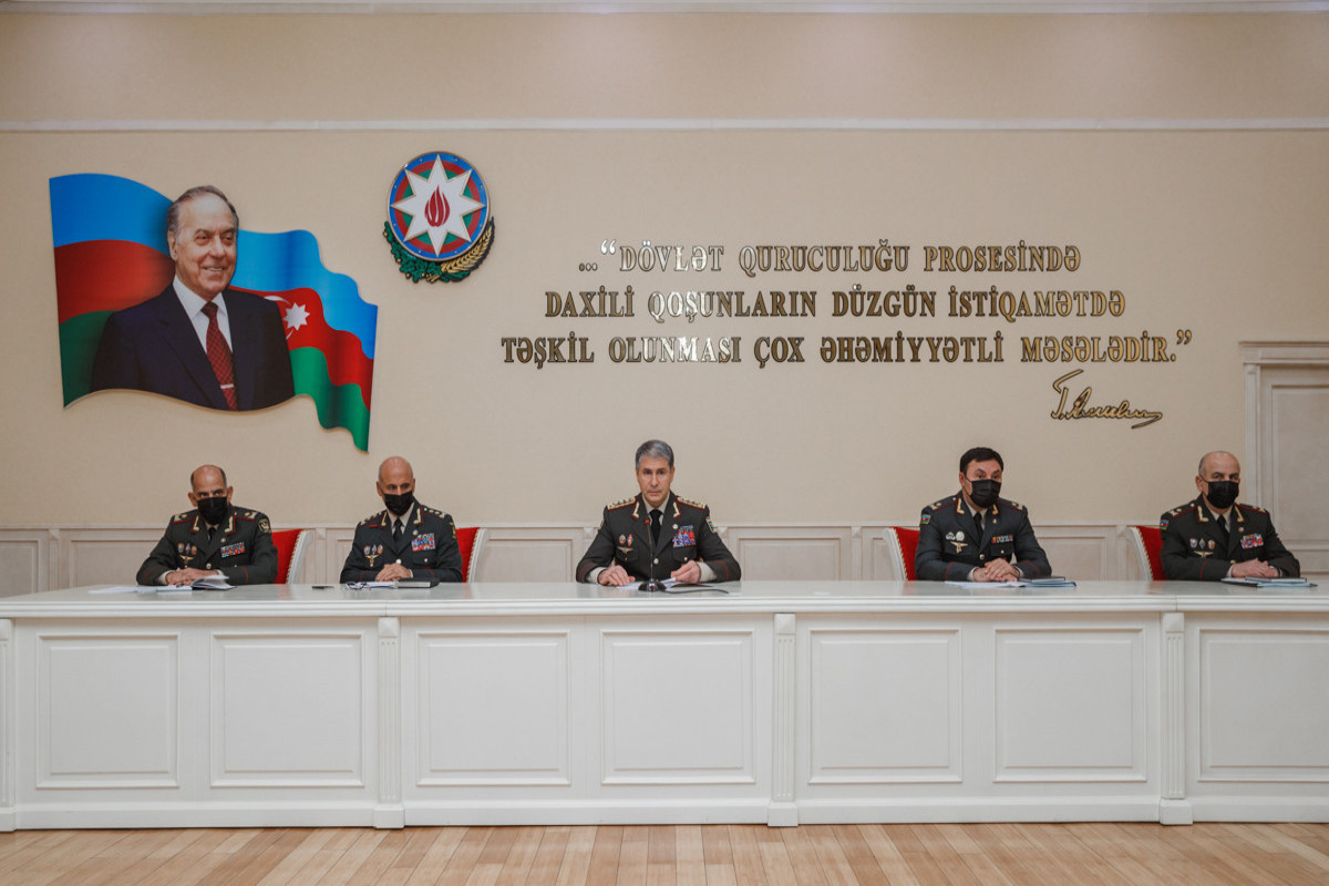Глава МВД Азербайджана провел оперативное совещание-ФОТО 