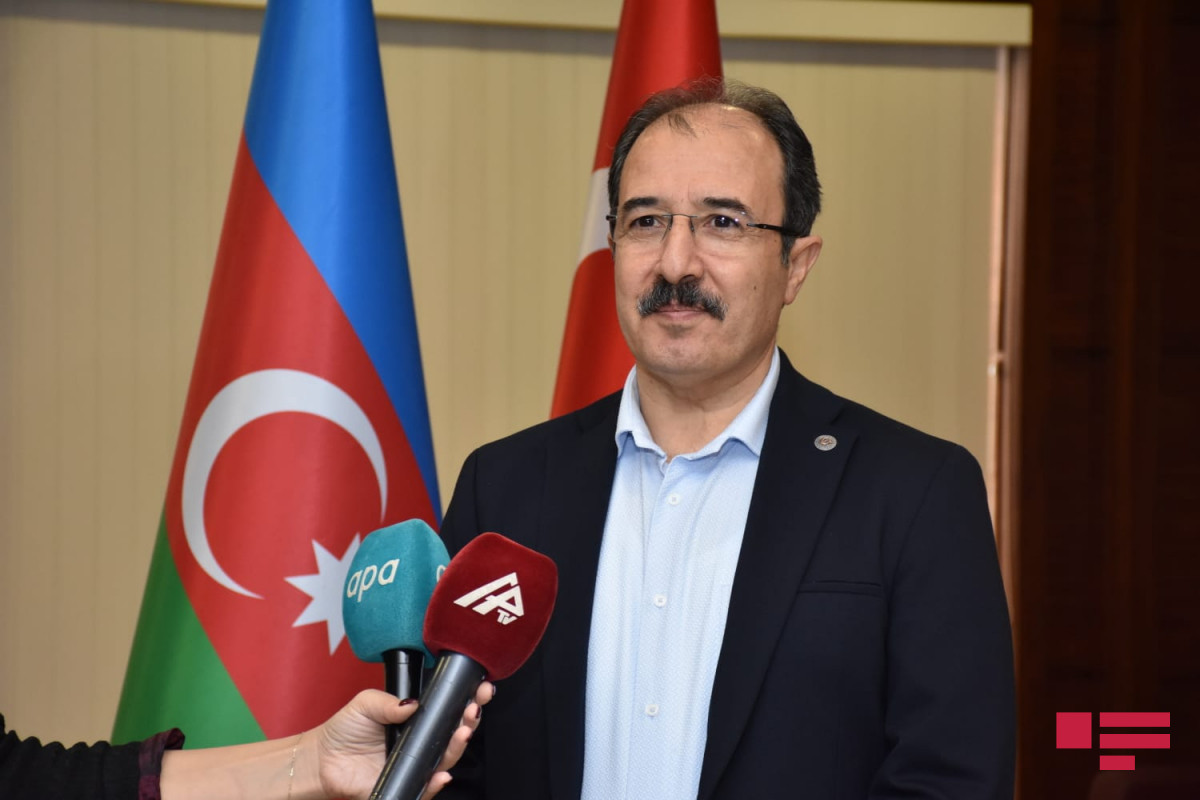 Посол Турции в Азербайджане Джахит Багчы