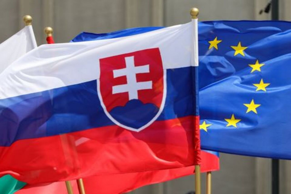 В Словакии прошел митинг против договора о военном сотрудничестве с США
