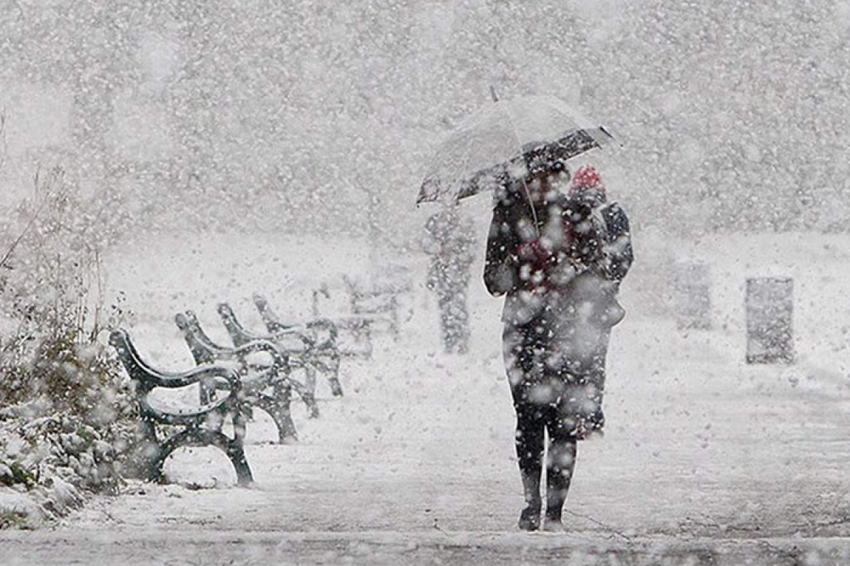 Завтра в Баку ожидается мокрый снег, в районах Азербайджана – снегопад