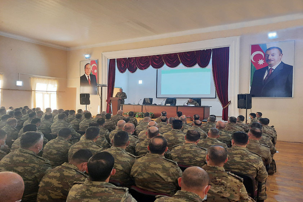 Начальник Генштаба проверил воинские части на освобожденных территориях Азербайджана